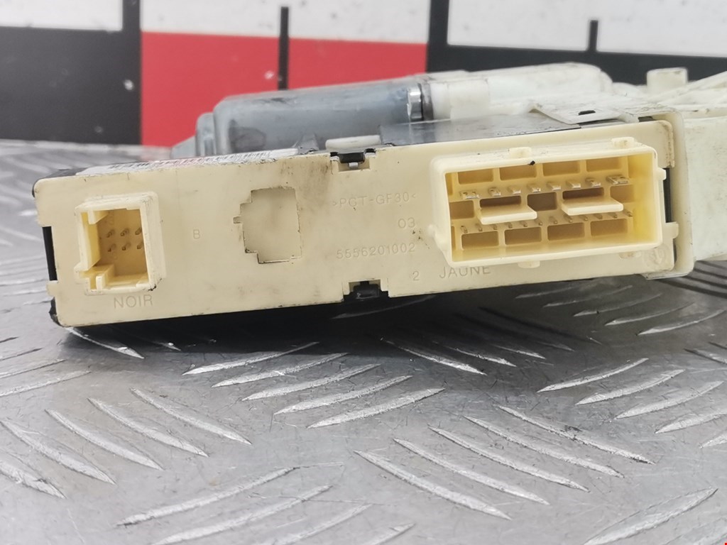 Моторчик (двигатель) стеклоподъемника CITROEN C4 I 2004-2014