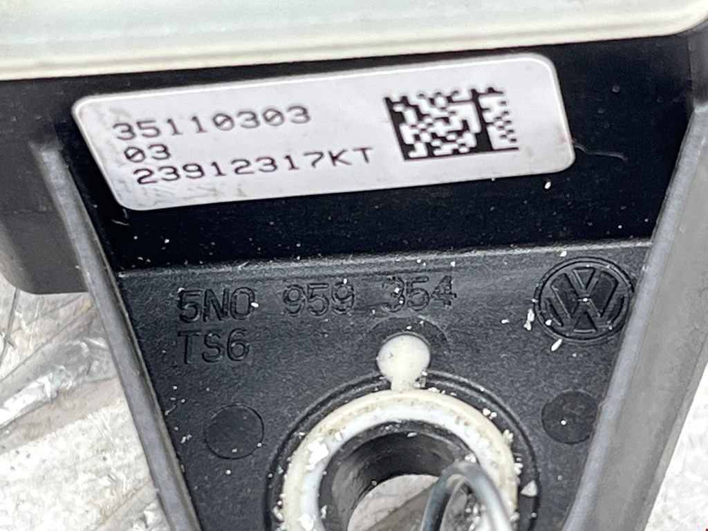 Датчик AIR BAG (подушек безопасности) VOLKSWAGEN Passat B7 2011-2015