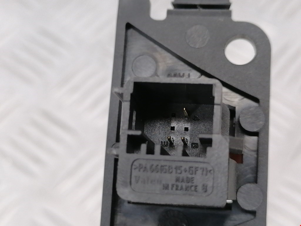 Кнопка аварийной сигнализации (аварийки) PEUGEOT 307 2001-2008