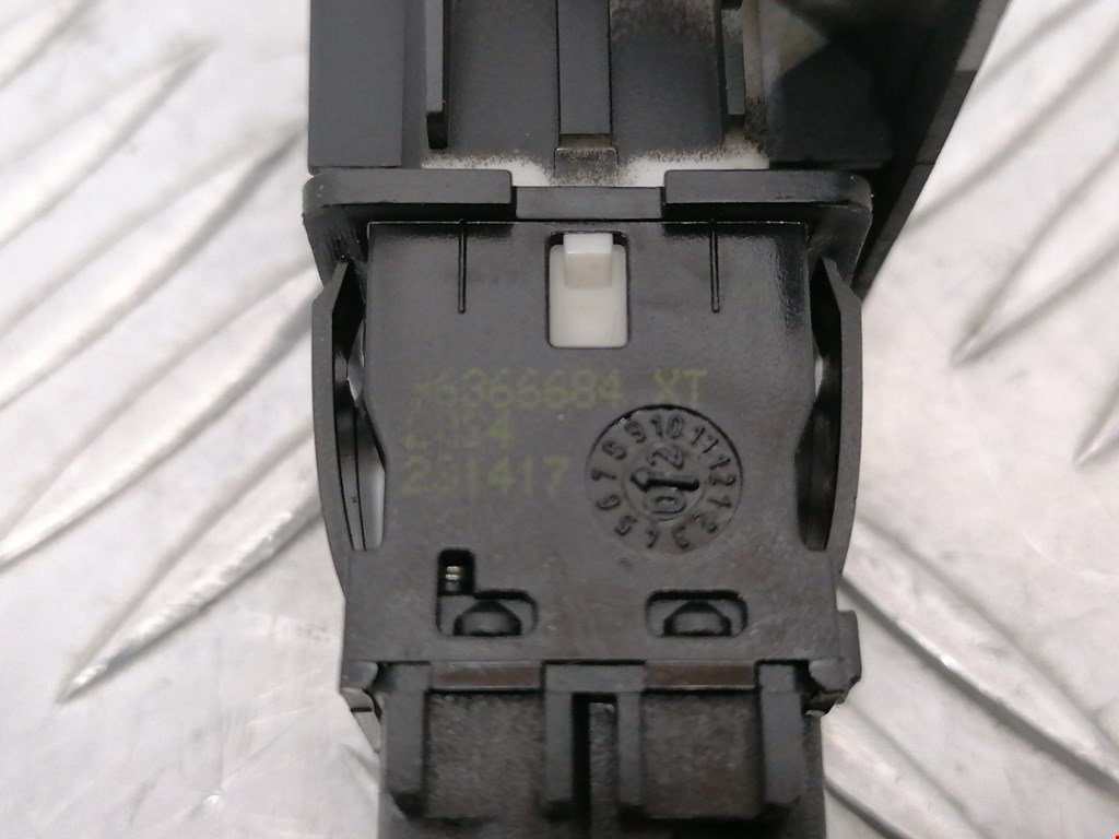 Кнопка центрального замка PEUGEOT 307 2001-2008