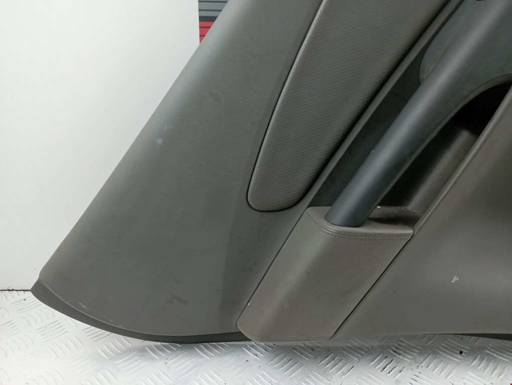 Обшивка двери задняя левая HYUNDAI Tucson l 2004-2010