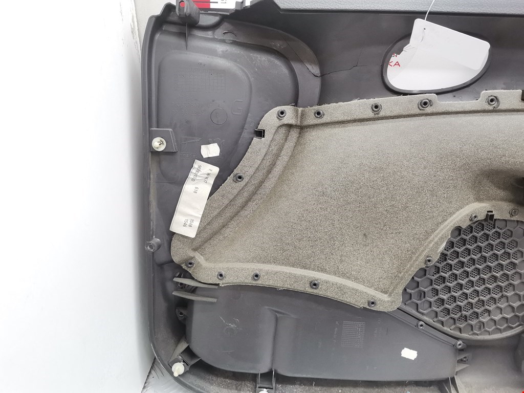 Обшивка двери передняя левая PEUGEOT 206 1998-2012