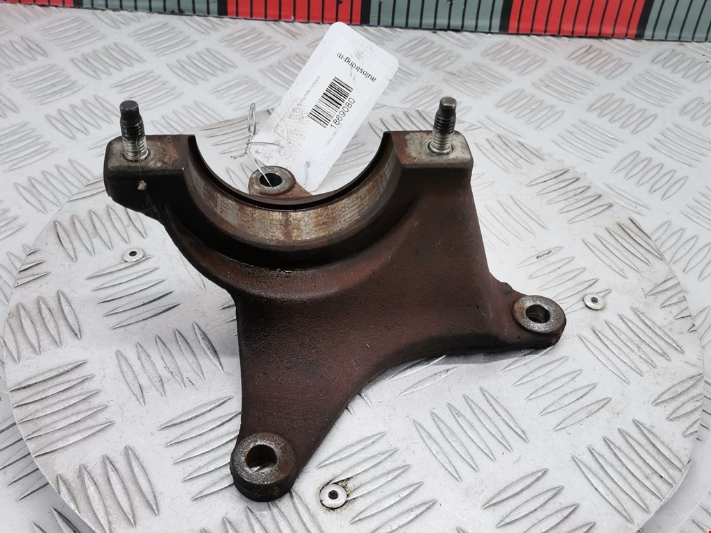 Кронштейн VOLVO V50 I 2004-2012