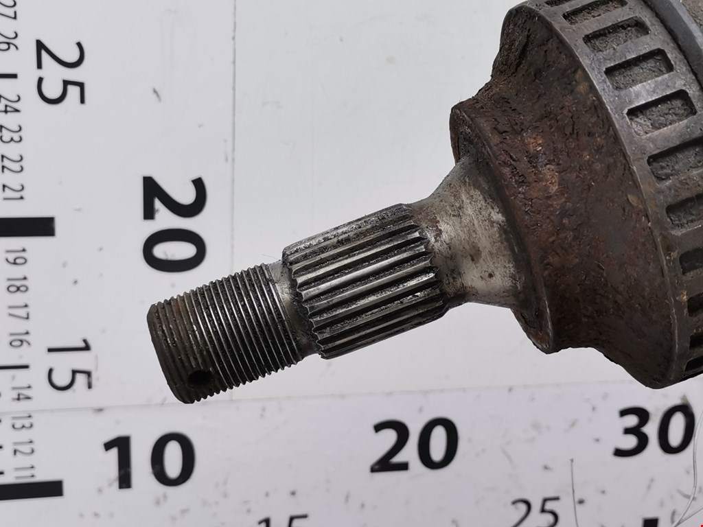 Полуось (привод, приводной вал) передняя левая PEUGEOT Partner 1996-2009