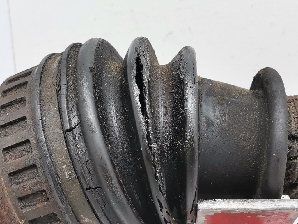 Полуось (привод, приводной вал) передняя левая PEUGEOT Partner 1996-2009