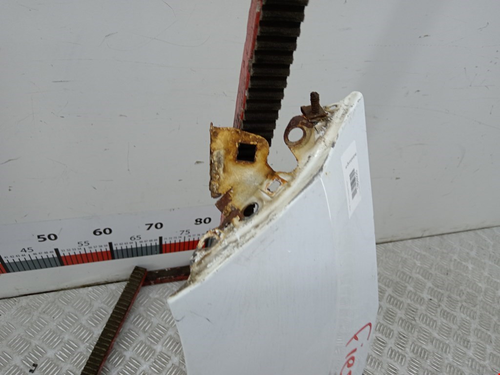 Крыло переднее левое FORD Fiesta 2008-2012