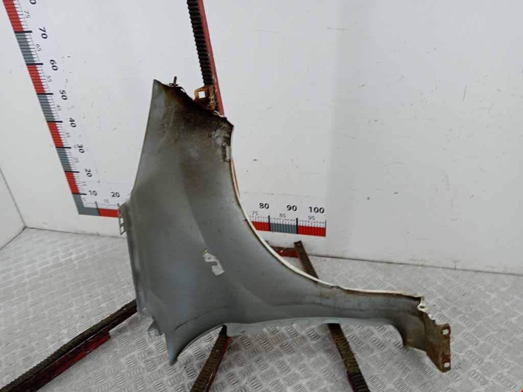 Крыло переднее левое FORD Fiesta 2008-2012