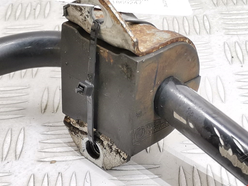 Стабилизатор передний (поперечной устойчивости подвески) BMW X3 E83 2003-2010