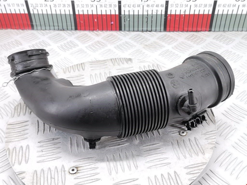 Патрубок воздушного фильтра SKODA Rapid 2012-2020