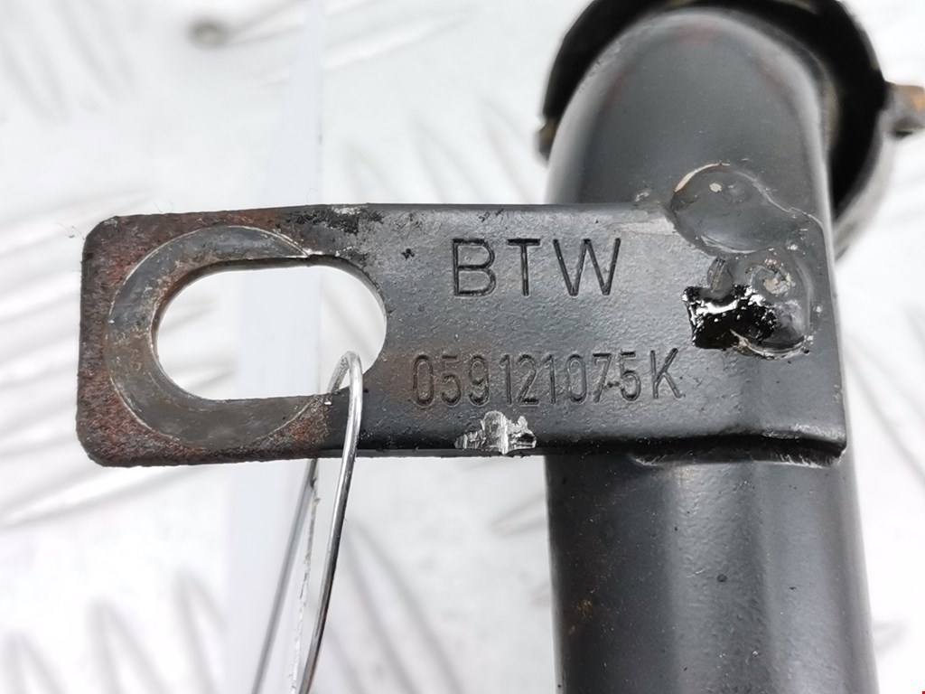 Патрубок AUDI A6 C5 1997-2004