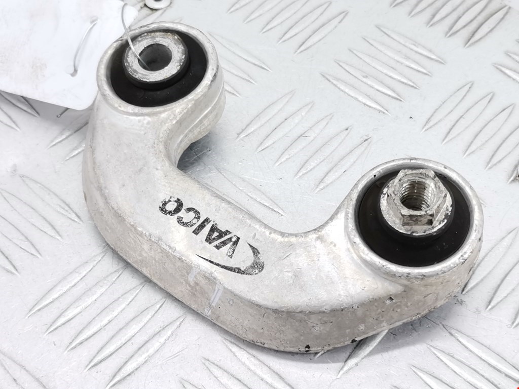 Стойка переднего стабилизатора AUDI A4 B6 2001-2005