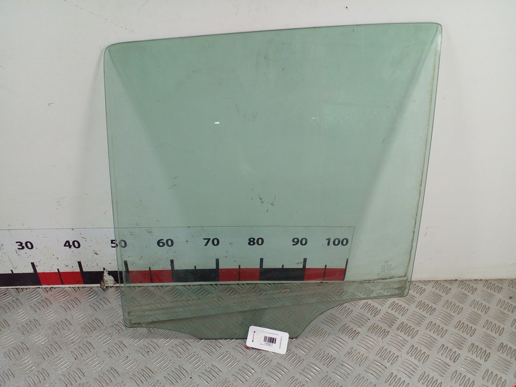 Стекло двери заднее левое MERCEDES-BENZ M-Class W163 ML 1997-2005