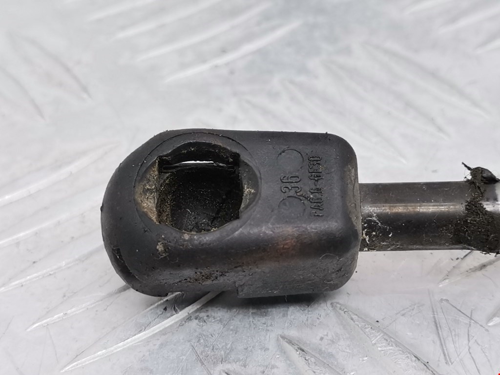 Амортизатор крышки (двери) багажника FORD Fusion 2002-2012