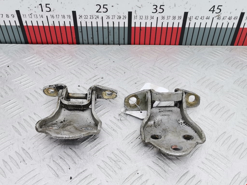 Петля двери передней правой Kia Joice (1999-2004)