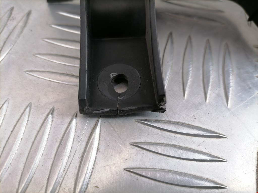 Воздухозаборник (наружный) VOLVO S40 II 2003-2012