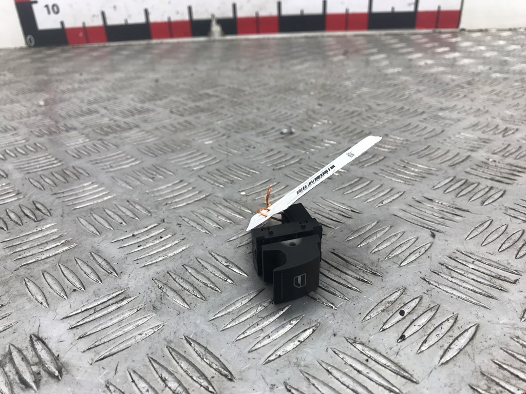 Кнопка стеклоподъемника VOLKSWAGEN Passat B6 2005-2011