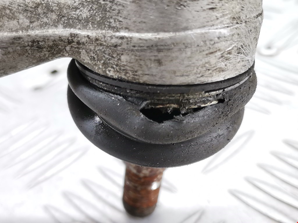 Рычаг передний правый VOLKSWAGEN Passat B5 1997-2005