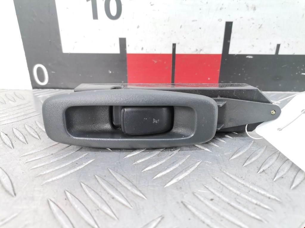 Кнопка стеклоподъемника MITSUBISHI Galant VIII 1996-2006