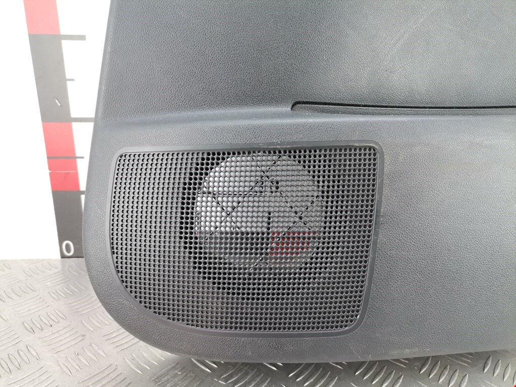 Обшивка двери задняя правая PEUGEOT Partner 2008-2018