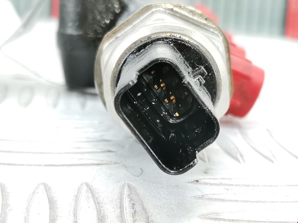 Датчик давления топлива FORD Fiesta 2008-2012