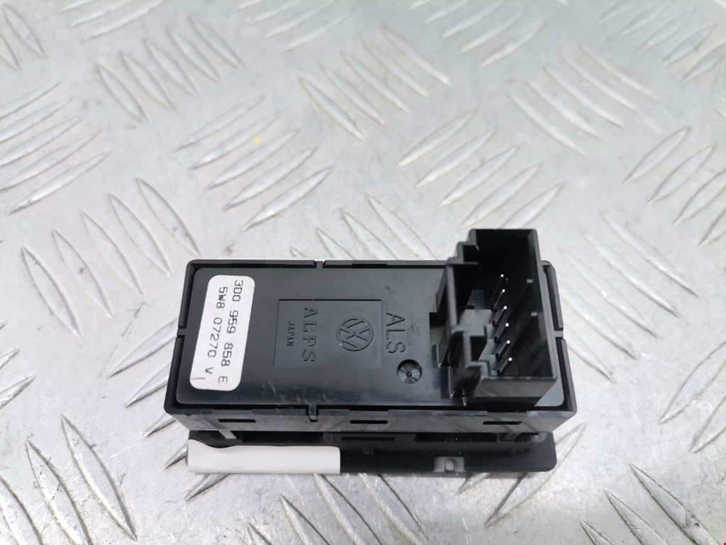 Кнопка стеклоподъемника VOLKSWAGEN Phaeton 2002-2016