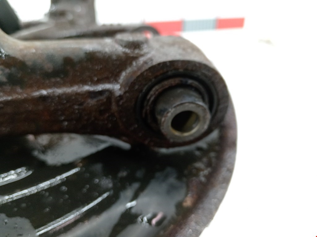 Ступица задняя левая VOLKSWAGEN Touran 2003-2010