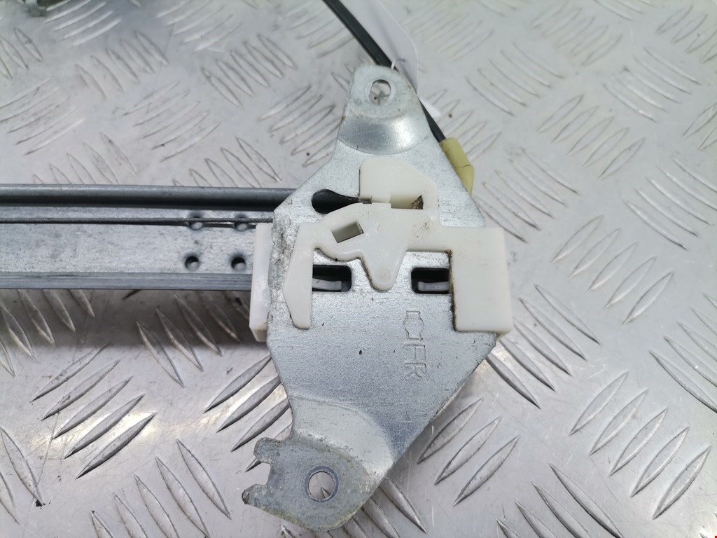 Стеклоподъемник задний правый NISSAN Qashqai J10 2006-2013