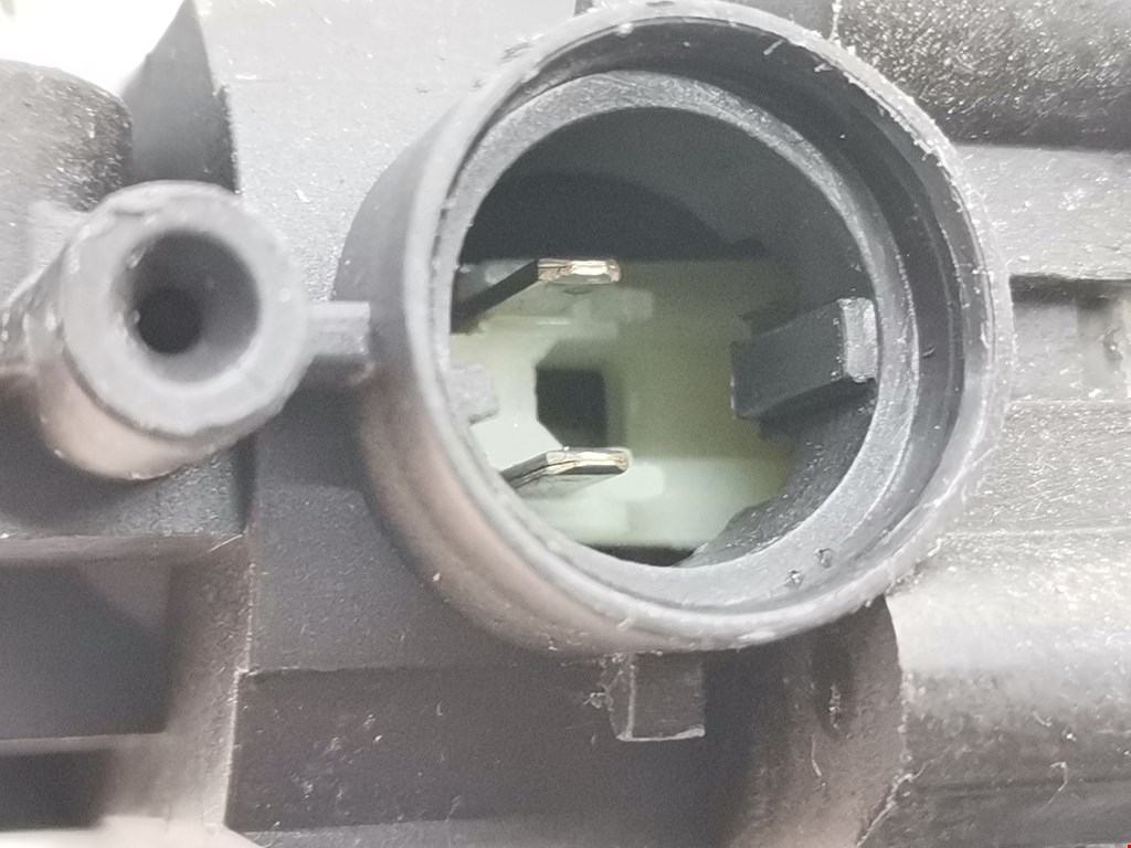 Стеклоподъемник задний правый NISSAN Qashqai J10 2006-2013