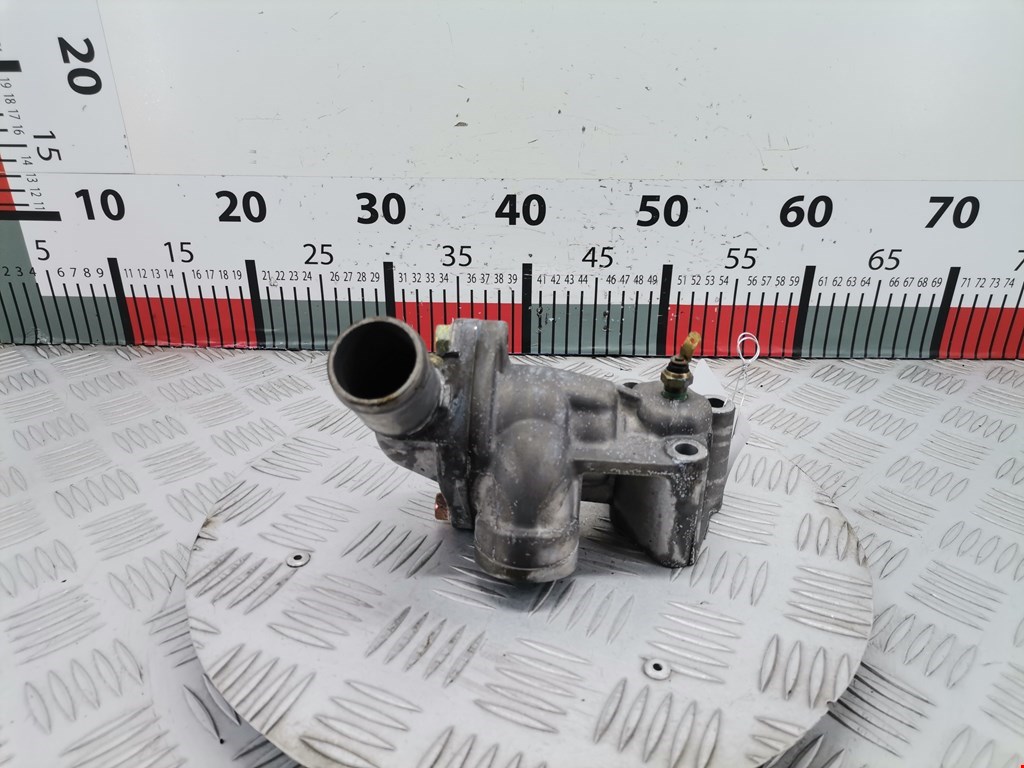 Корпус термостата MITSUBISHI Carisma 1995-1999