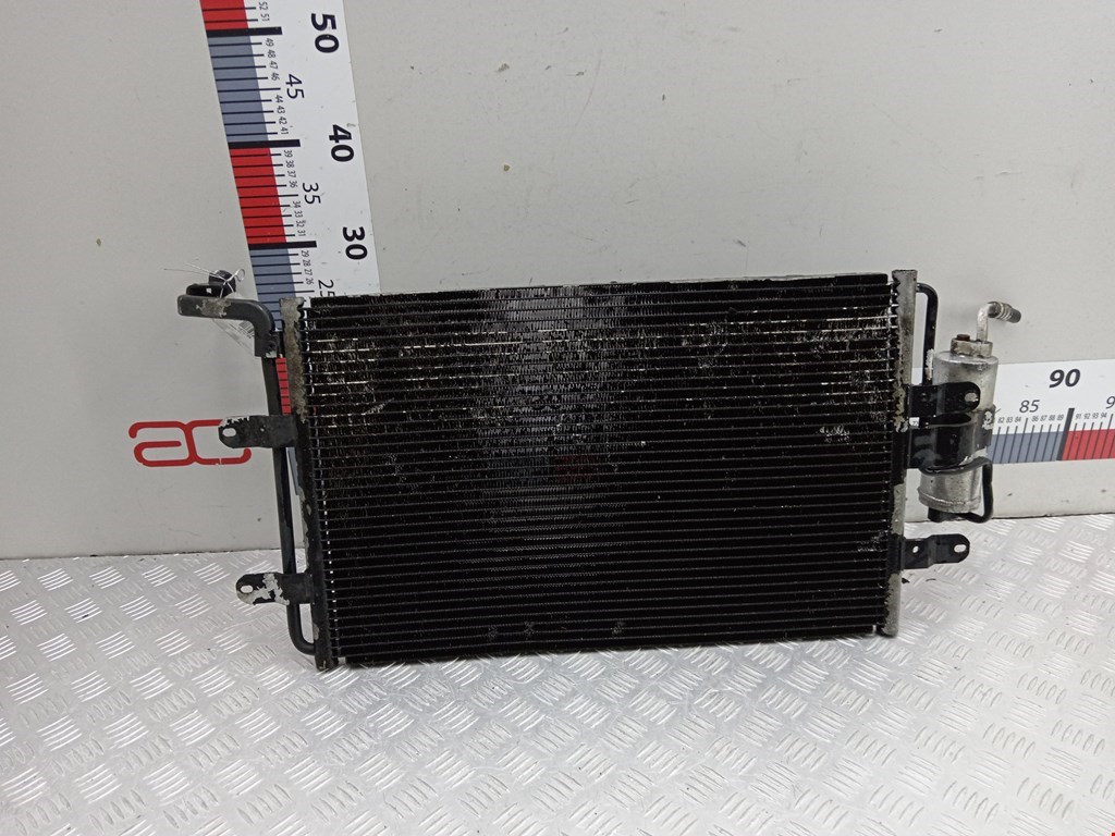 Радиатор кондиционера VOLKSWAGEN Golf IV 1997-2003