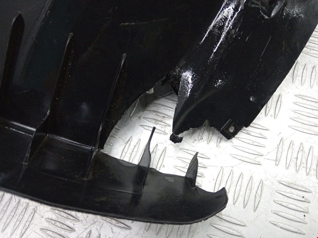 Локер (подкрылок) передний левый OPEL Vivaro A 2001-2014