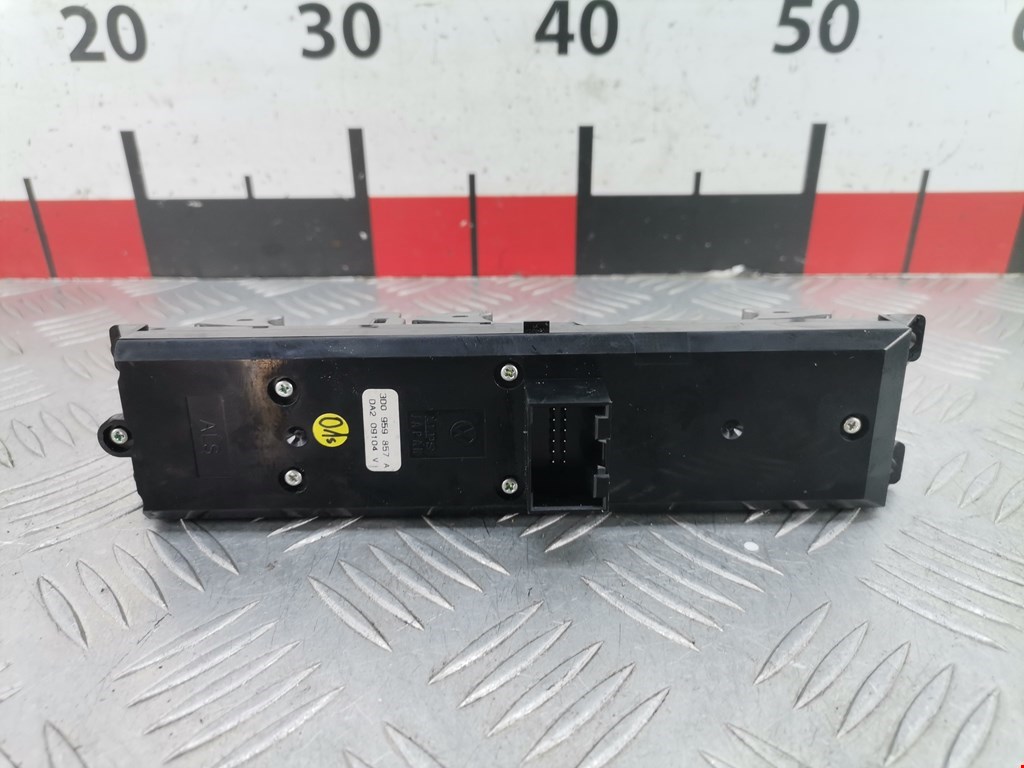 Блок управления стеклоподъемниками VOLKSWAGEN Phaeton 2002-2016