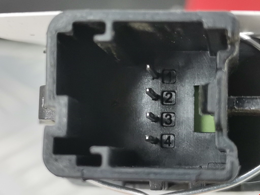 Кнопка стеклоподъемника FORD Kuga 2008-2012