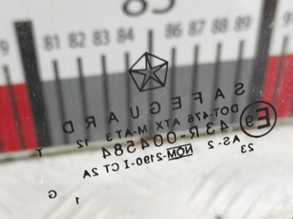 Стекло двери переднее правое CHRYSLER PT Cruser 2000-2010