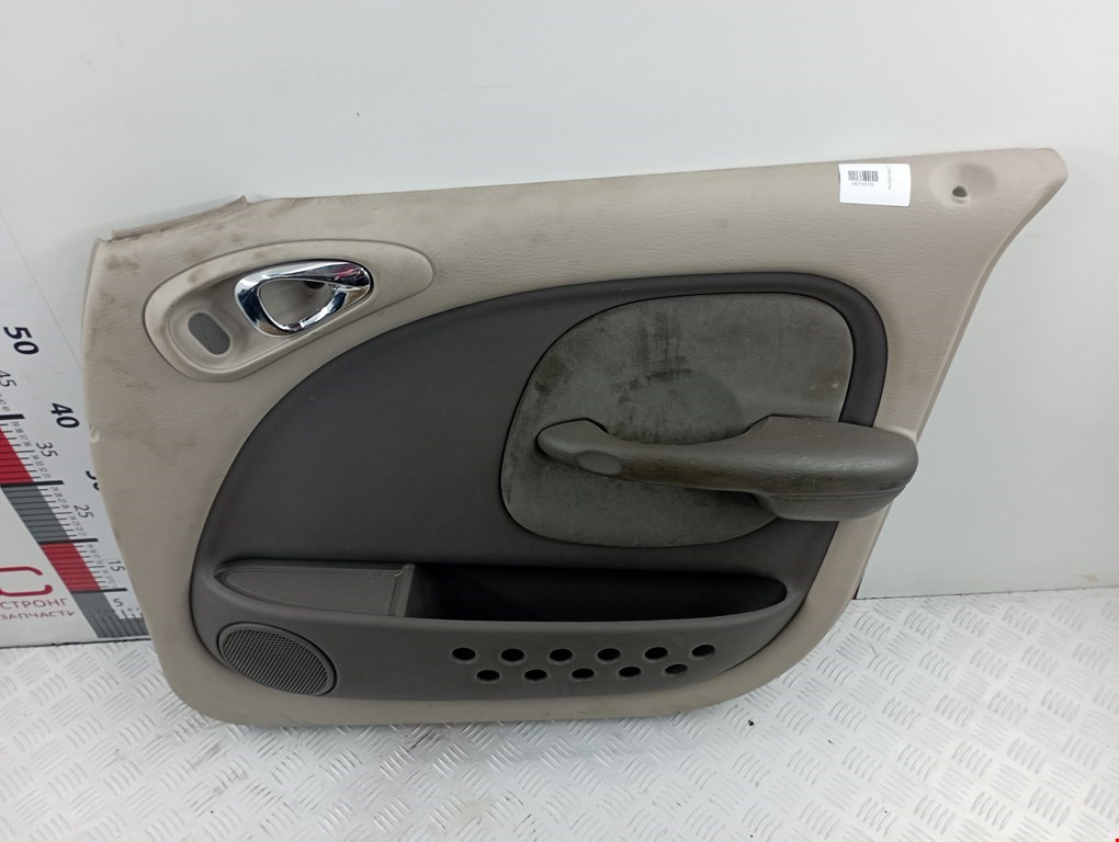 Обшивка двери передняя правая CHRYSLER PT Cruser 2000-2010