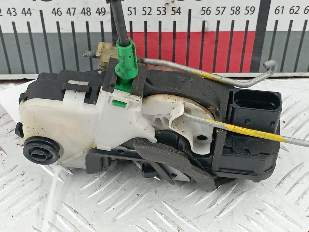 Замок двери задней правой CHEVROLET Orlando 2011-2015