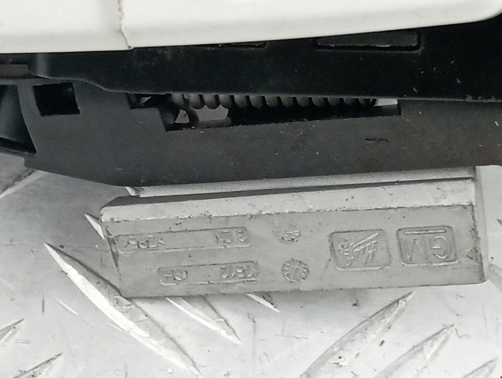 Ручка двери передней наружная правая CHEVROLET Orlando 2011-2015