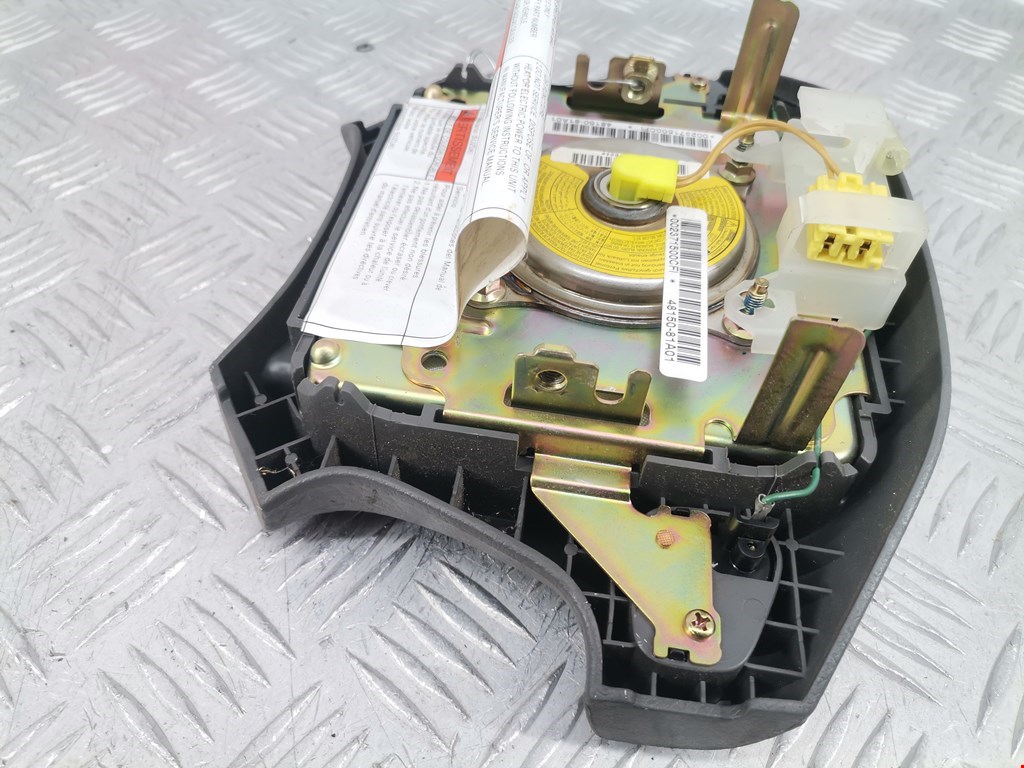 Подушка безопасности в рулевое колесо SUZUKI Jimny 1998-2018