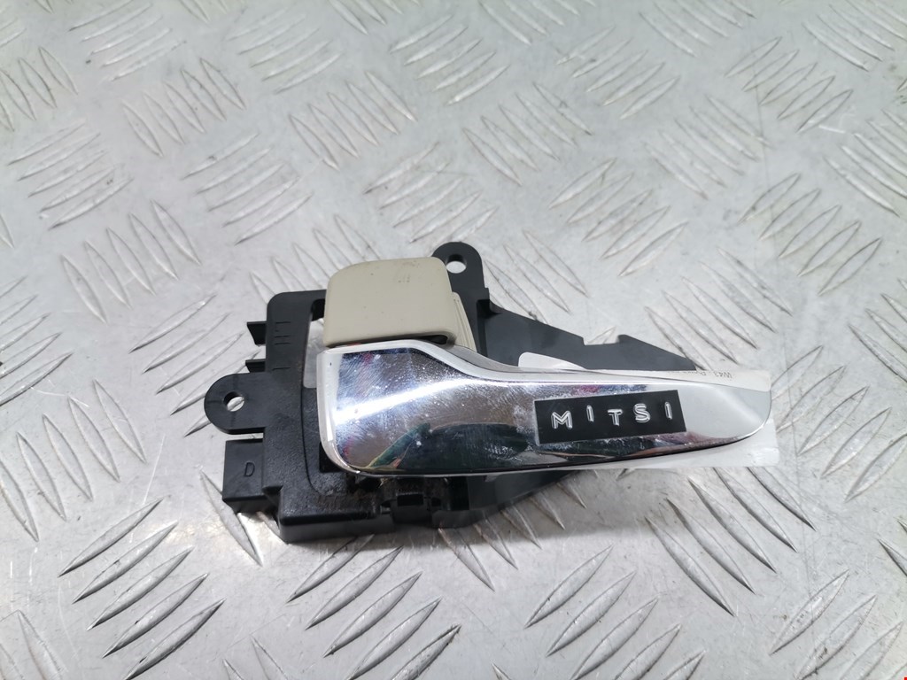 Ручка дверная передняя внутренняя левая MITSUBISHI Outlander XL 2006-2012