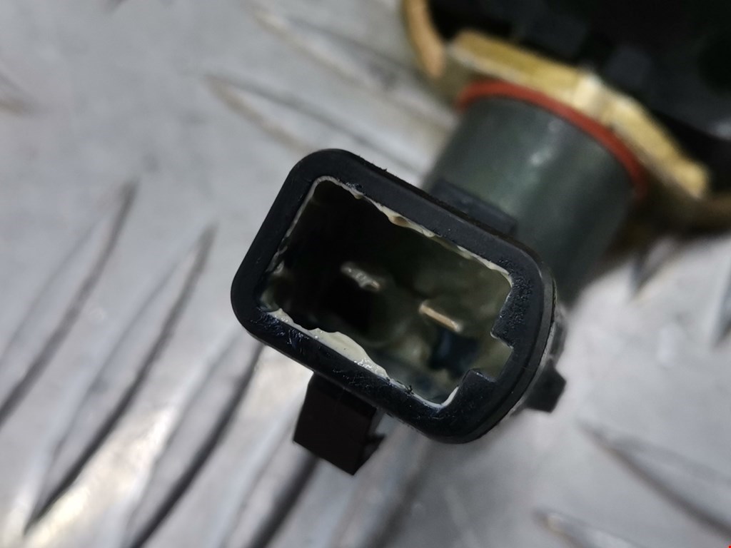 Замок багажника (крышки двери) FORD Windstar 1994-2003