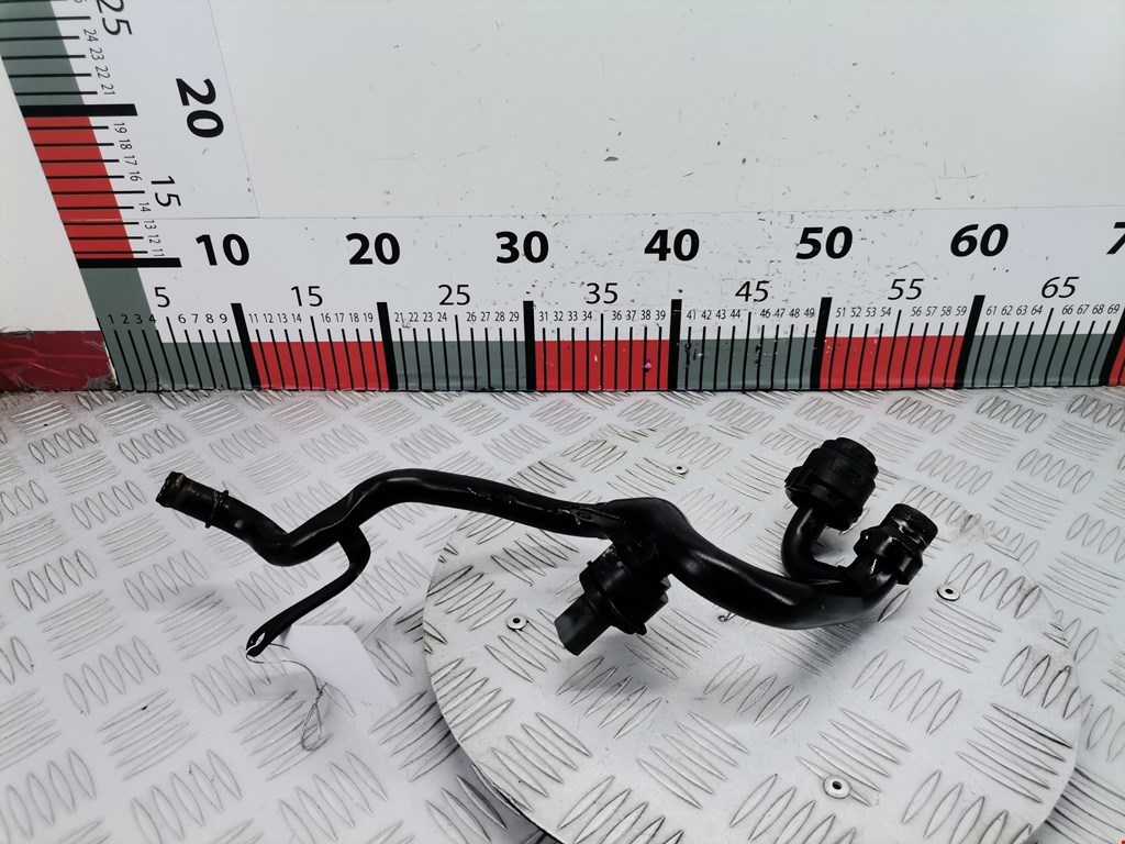 Патрубок VOLKSWAGEN Phaeton 2002-2016