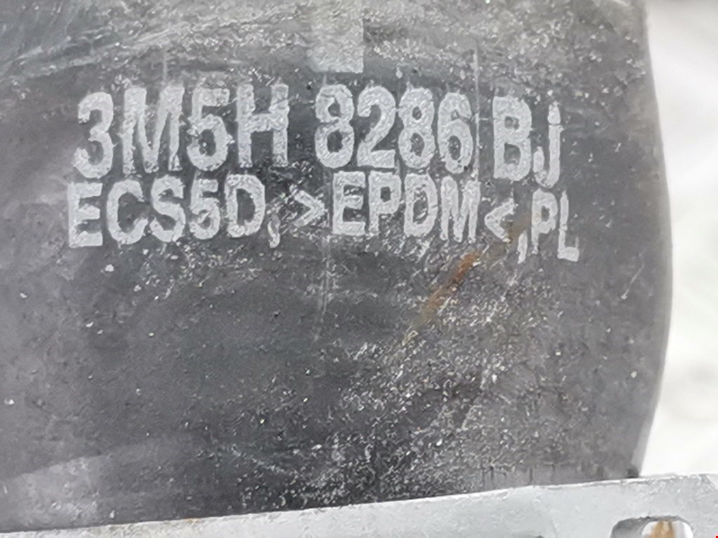 Патрубок FORD Focus II 2005-2011