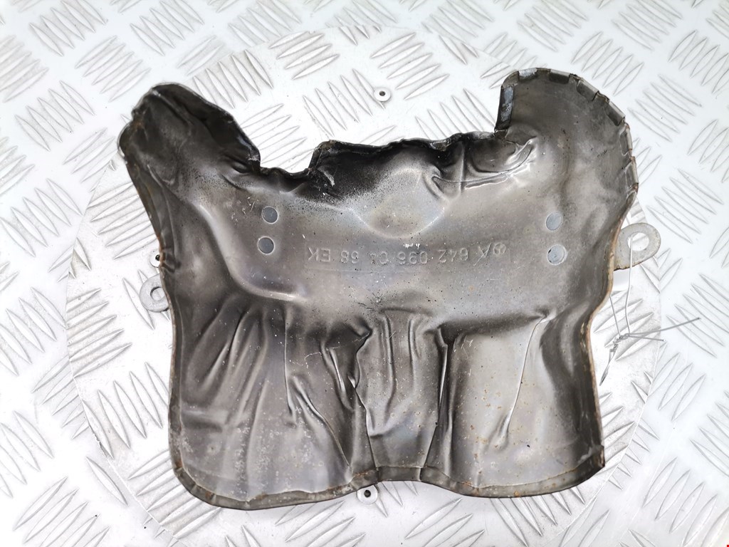 Экран тепловой CHRYSLER 300 C 2004-2010