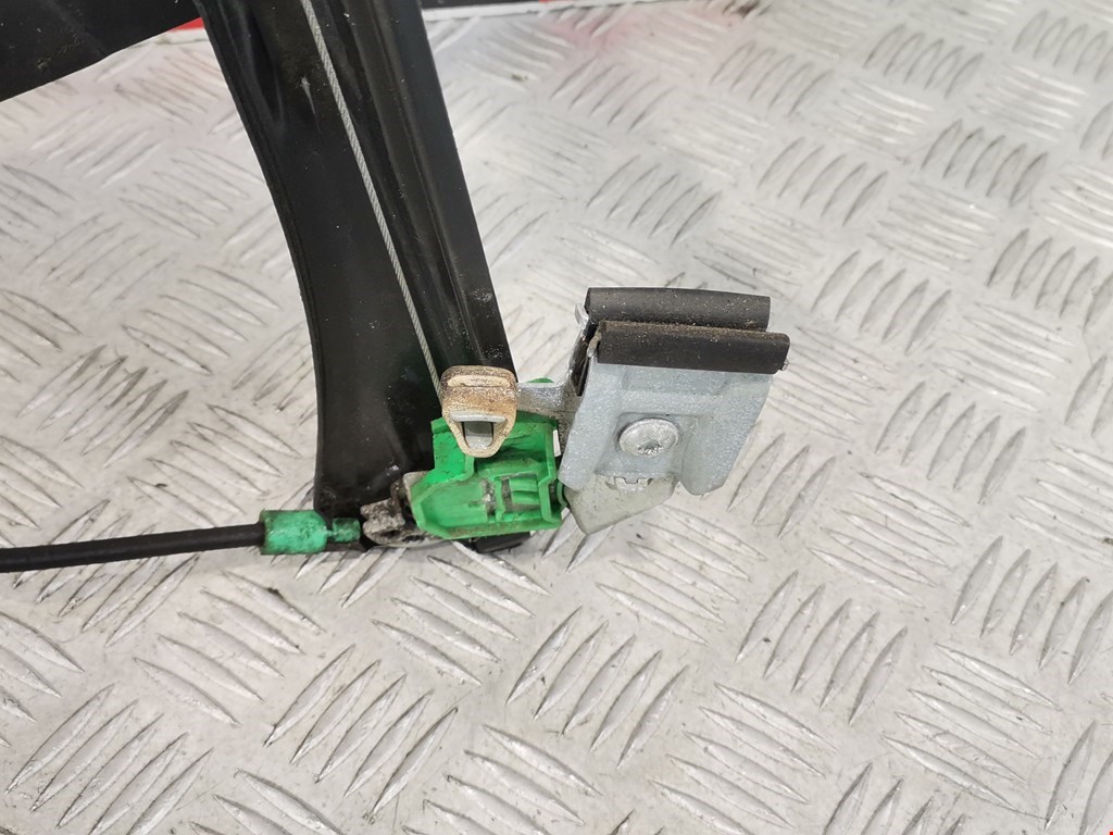 Стеклоподъемник передний правый AUDI A4 B5 1995-2001