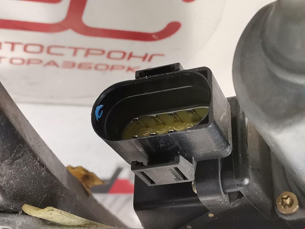 Стеклоподъемник передний правый AUDI A4 B5 1995-2001