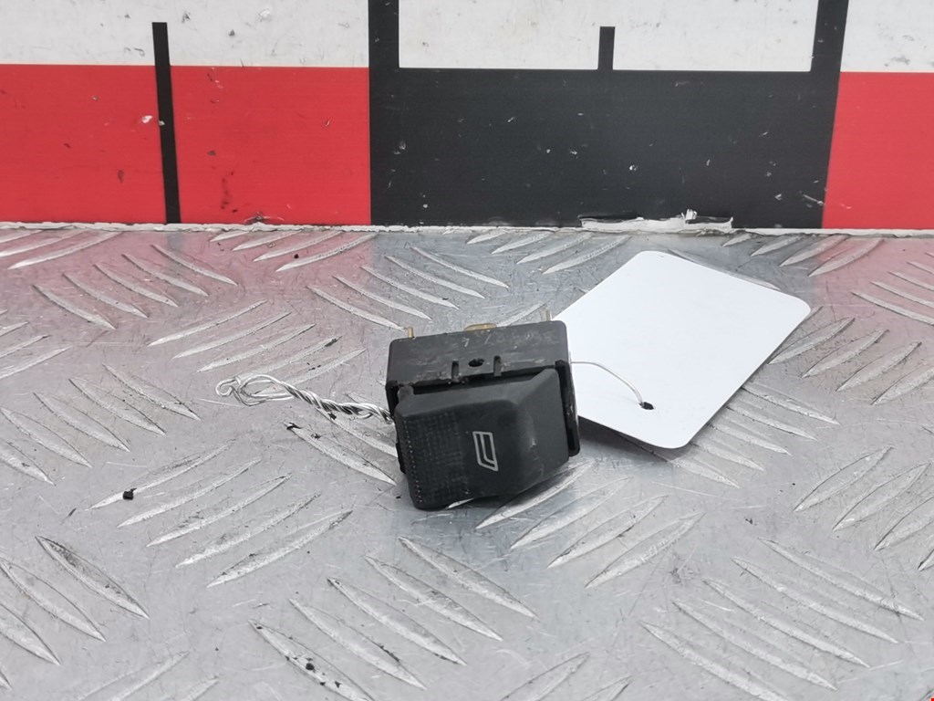 Кнопка стеклоподъемника AUDI A4 B5 1995-2001