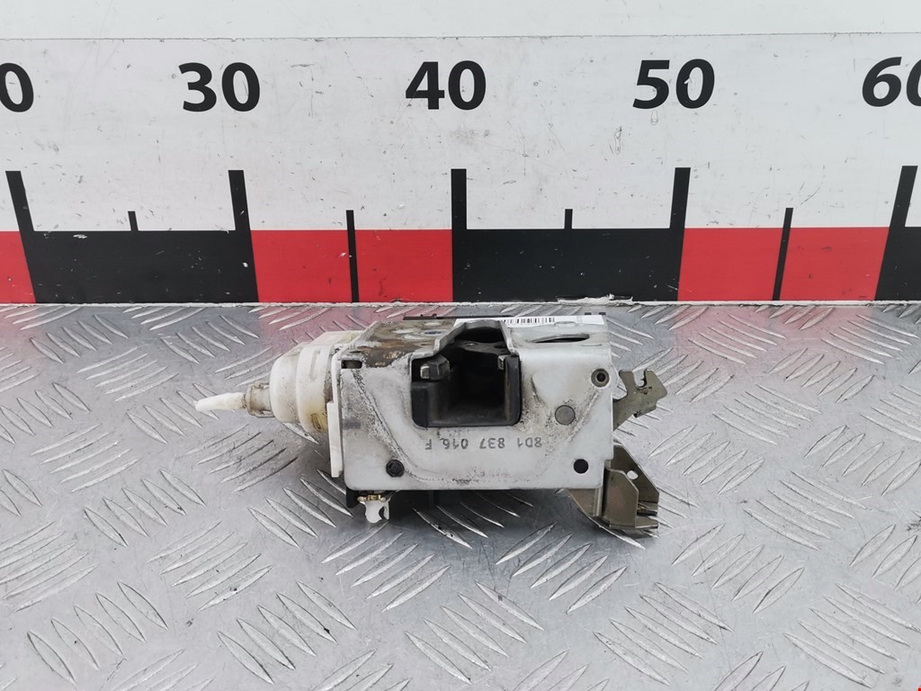 Замок двери передней правой AUDI A4 B5 1995-2001