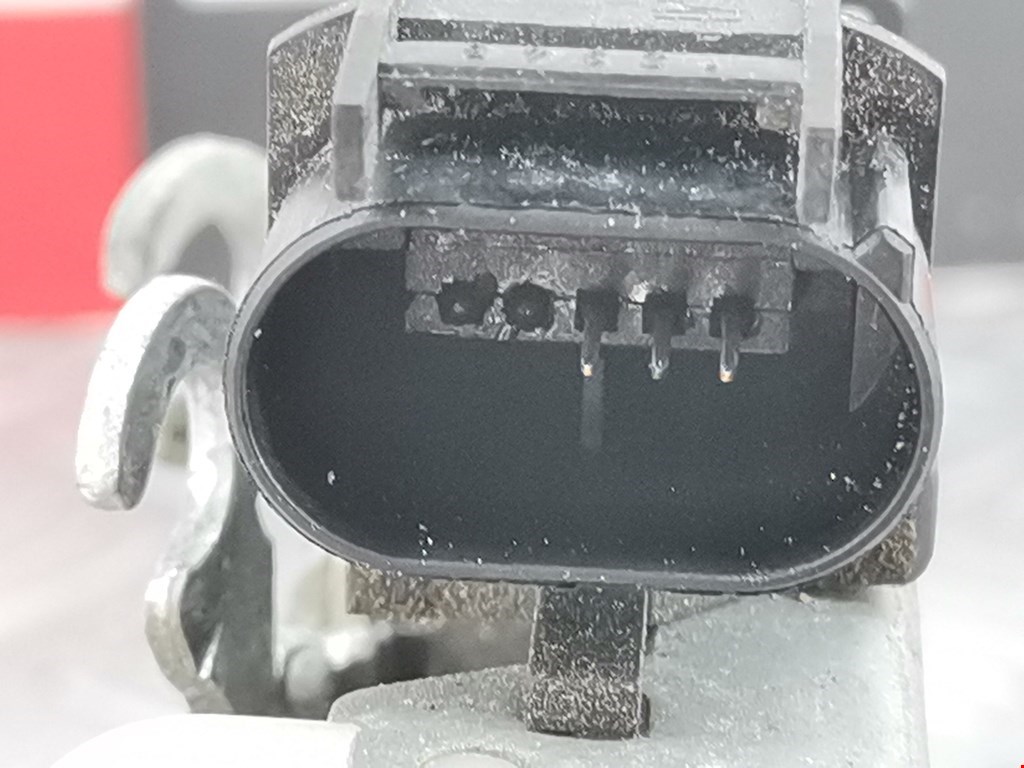 Замок двери передней правой AUDI A4 B5 1995-2001