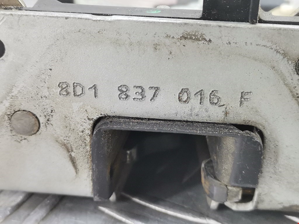 Замок двери передней правой AUDI A4 B5 1995-2001