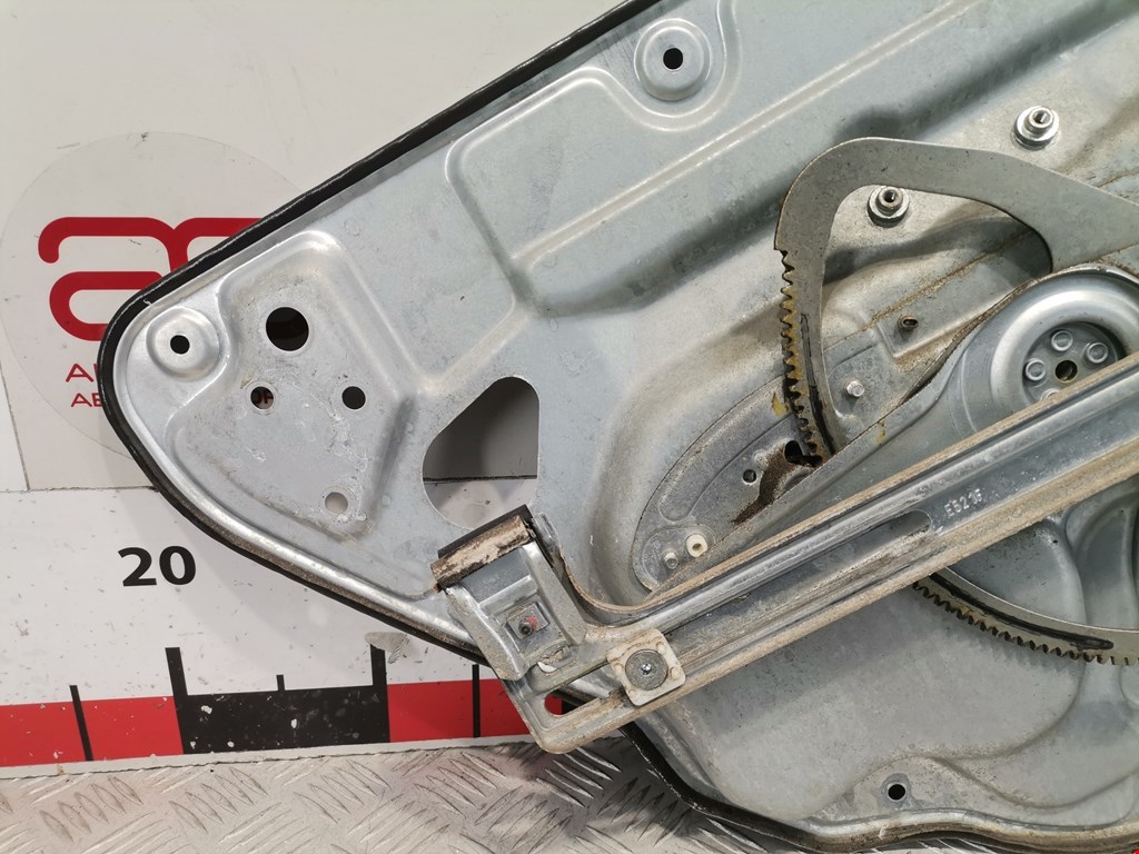 Стеклоподъемник задний правый VOLVO V50 I 2004-2012